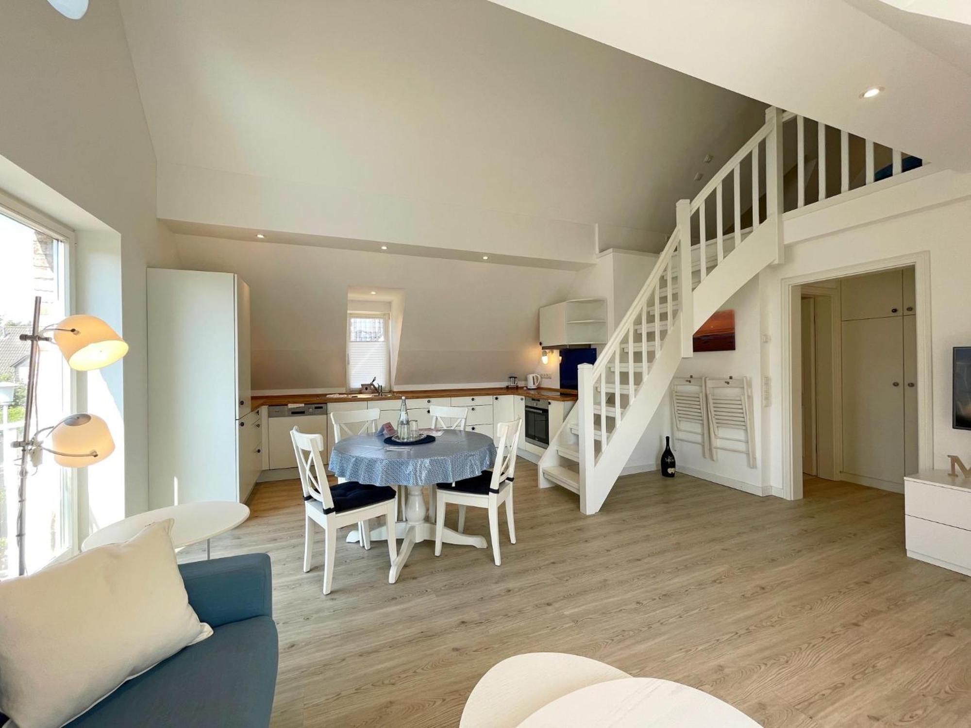 Haus Duenenrose Whg 3 Mit Balkon * Westerland