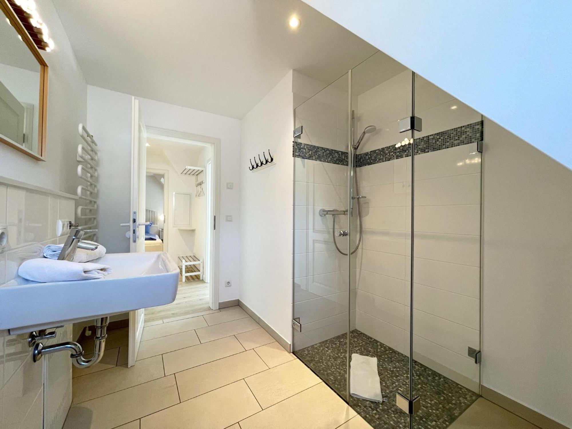 Haus Duenenrose Whg 3 Mit Balkon Apartment Westerland